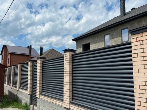 Забор жалюзи 70 метров фото в Богородске